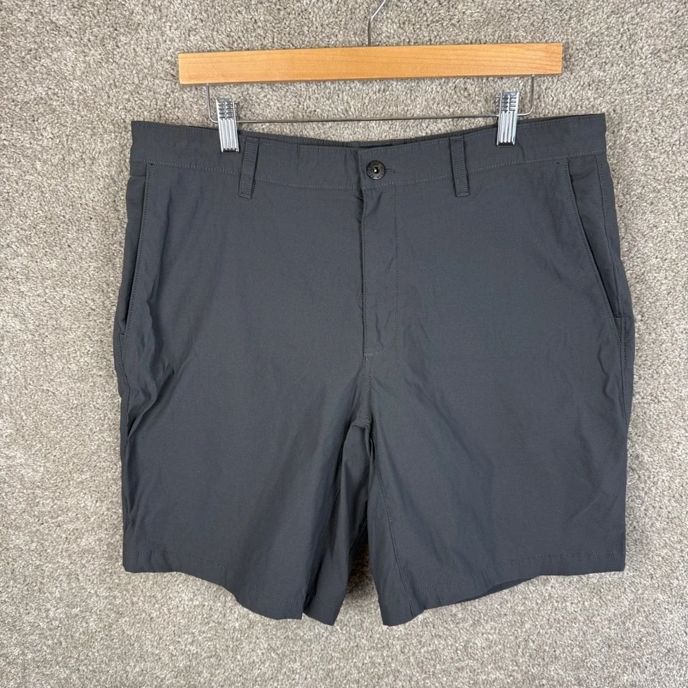 The North Face Mens Shorts Asphalt Grey Nylon Stretch Hiking NF0A3FZC